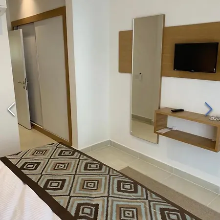 Ramada & Suites By Wyndham Daire Kuşadası