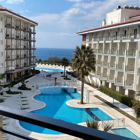 Appartement Ramada & Suites By Wyndham *