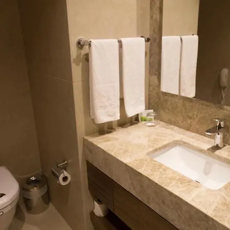 Appartement Ramada & Suites By Wyndham Kusadası