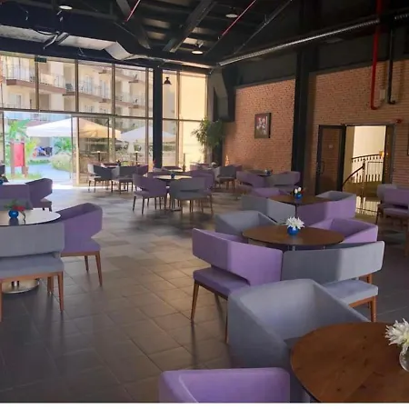 Appartement Ramada & Suites By Wyndham