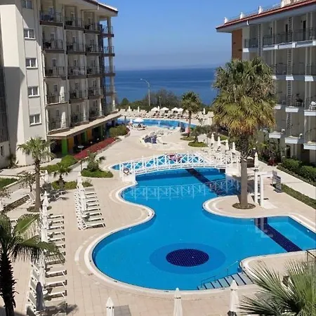 Appartement Ramada & Suites By Wyndham