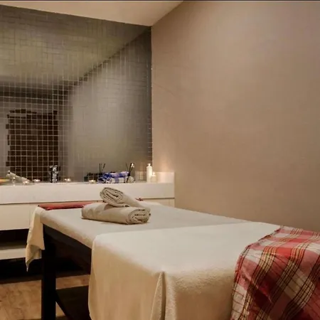 Ramada & Suites By Wyndham *